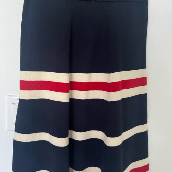 Dress - Picture 5 of 5